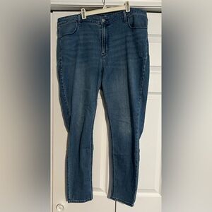 Old Navy size 18 high rise wow super skinny.